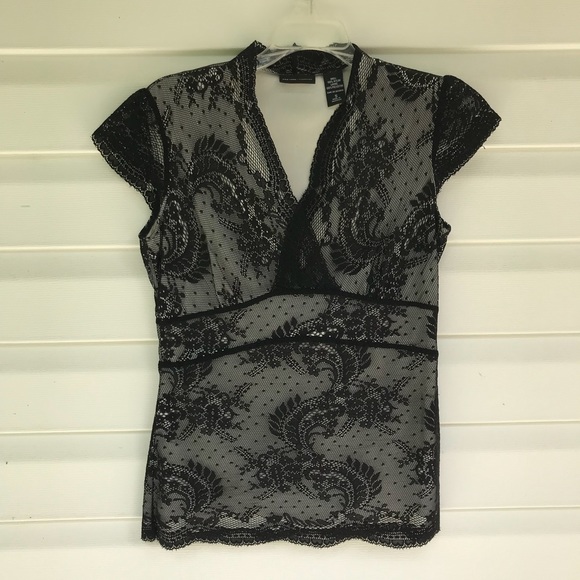 Lace top - Picture 2 of 3